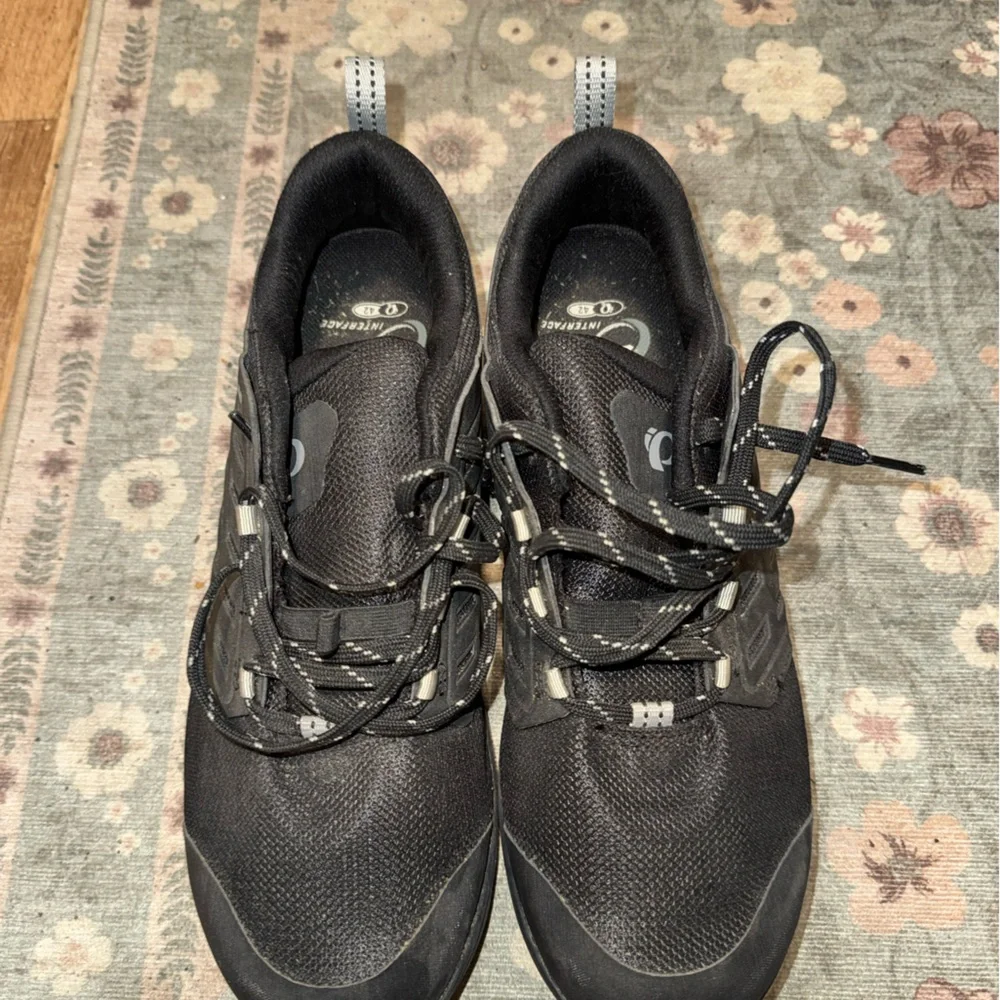 Pearl Izumi Men's Black Cycling Biking Shoes Clip In